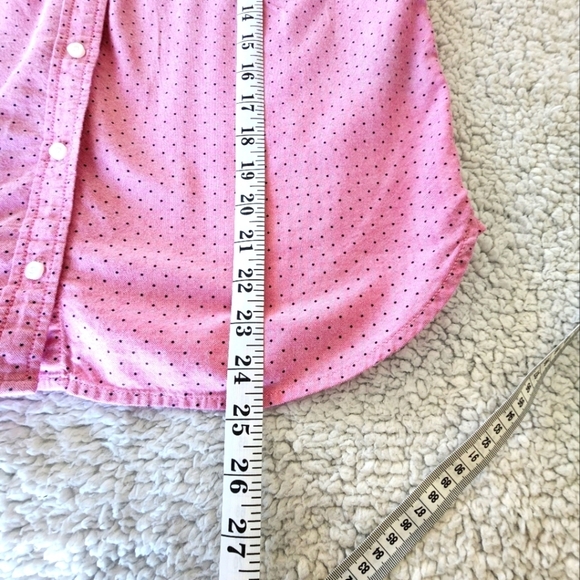 Boy's medium Tommy Hilfiger pink button up shirt - Picture 9 of 10